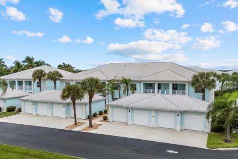 Condo in North Port, Florida, 2 bedrooms  № 2400137 - photo 28