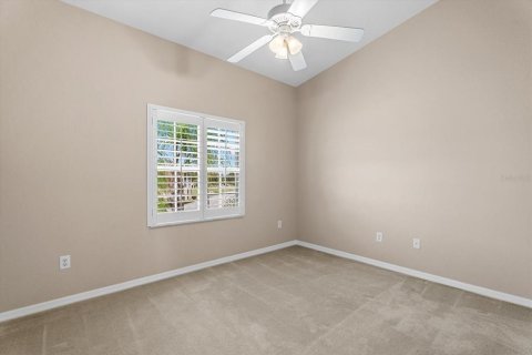 Condo in North Port, Florida, 2 bedrooms  № 2400137 - photo 20