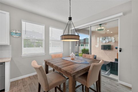 Townhouse in HARMONY AT LAKEWOOD RANCH in Bradenton, Florida 2 bedrooms, 122.82 sq.m. № 2385987 - photo 14