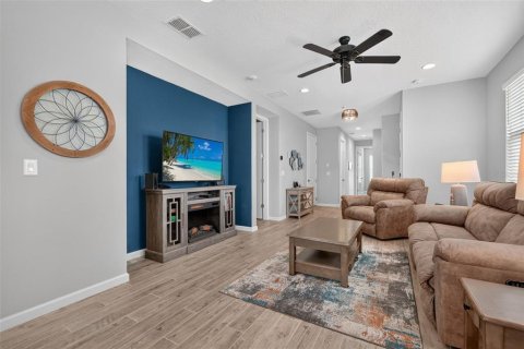 Townhouse in HARMONY AT LAKEWOOD RANCH in Bradenton, Florida 2 bedrooms, 122.82 sq.m. № 2385987 - photo 8