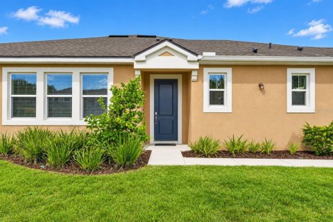 Townhouse in HARMONY AT LAKEWOOD RANCH in Bradenton, Florida 2 bedrooms, 122.82 sq.m. № 2385987 - photo 4