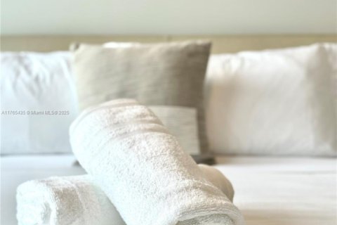 Condominio en venta en Miami, Florida, 2 dormitorios, 60.11 m2 № 1865715 - foto 8