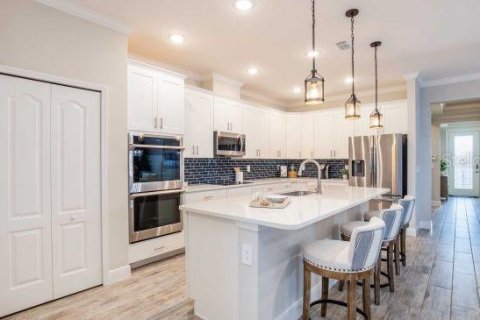 Casa en venta en Leesburg, Florida, 4 dormitorios, 200.11 m2 № 2259324 - foto 4