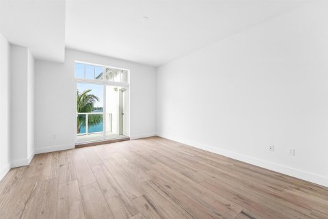 Condo in Palm Beach Shores, Florida, 3 bedrooms  № 2182853 - photo 10