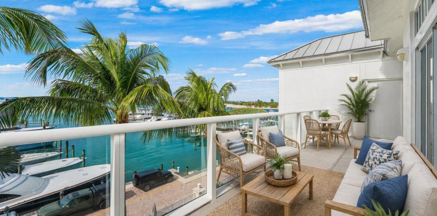 Condo in Palm Beach Shores, Florida, 3 bedrooms  № 2182853