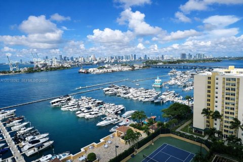 Condo à Miami Beach, Floride, 2 chambres  № 2084740
