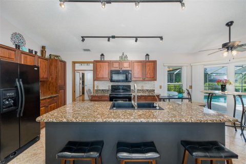 Villa ou maison à vendre à Tampa, Floride: 4 chambres, 200.95 m2 № 2356198 - photo 11