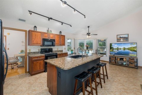 Villa ou maison à vendre à Tampa, Floride: 4 chambres, 200.95 m2 № 2356198 - photo 10