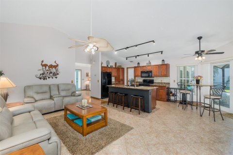 Villa ou maison à vendre à Tampa, Floride: 4 chambres, 200.95 m2 № 2356198 - photo 15