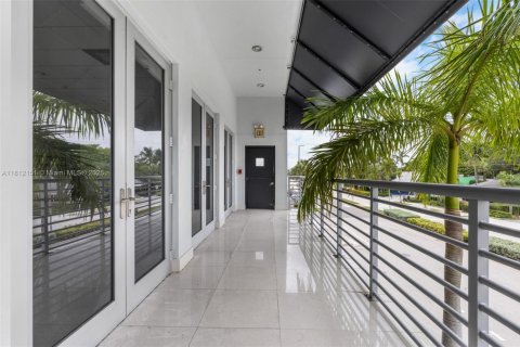 Propiedad comercial en venta en Wilton Manors, Florida № 1774185 - foto 16
