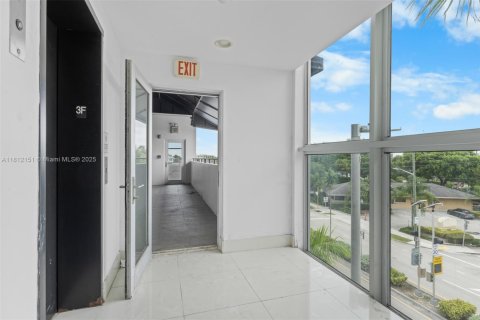 Propiedad comercial en venta en Wilton Manors, Florida № 1774185 - foto 30