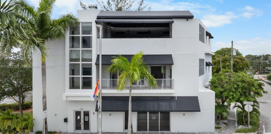 Propiedad comercial en Wilton Manors, Florida № 1774185