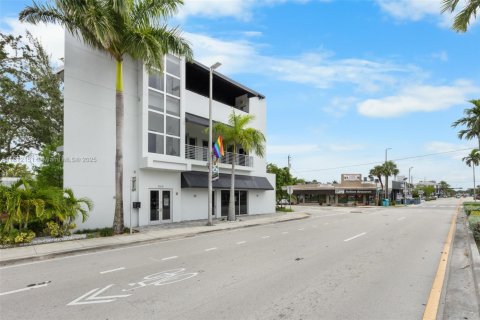 Propiedad comercial en venta en Wilton Manors, Florida № 1774185 - foto 4