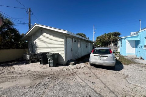 Propiedad comercial en venta en St. Lucie, Florida, 8 dormitorios, 263.38 m2 № 1524701 - foto 6
