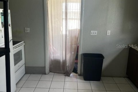 Propiedad comercial en venta en St. Lucie, Florida, 8 dormitorios, 263.38 m2 № 1524701 - foto 20