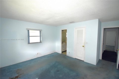 Casa en venta en Plantation, Florida, 2 dormitorios, 129.88 m2 № 1945934 - foto 11