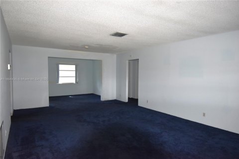 Casa en venta en Plantation, Florida, 2 dormitorios, 129.88 m2 № 1945934 - foto 5
