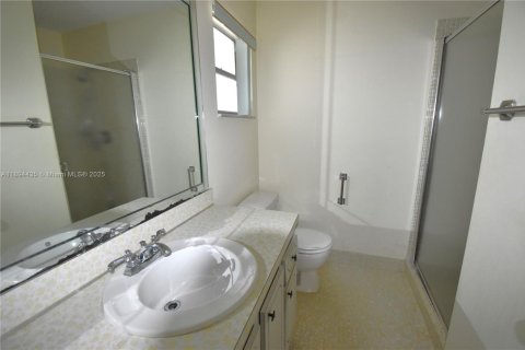 Casa en venta en Plantation, Florida, 2 dormitorios, 129.88 m2 № 1945934 - foto 15