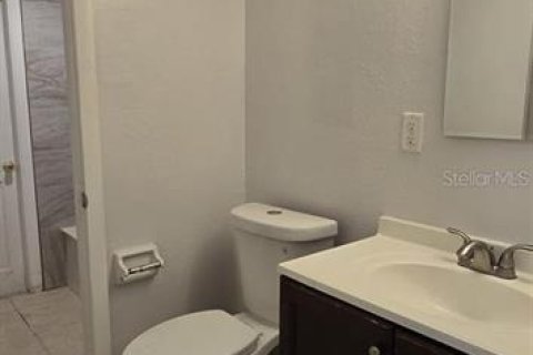 Villa ou maison à louer à Port Charlotte, Floride: 4 chambres, 96.62 m2 № 2197521 - photo 8