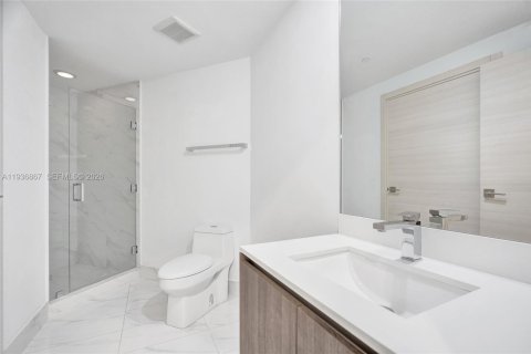 Condo in Miami, Florida, 2 bedrooms  № 2186246 - photo 26