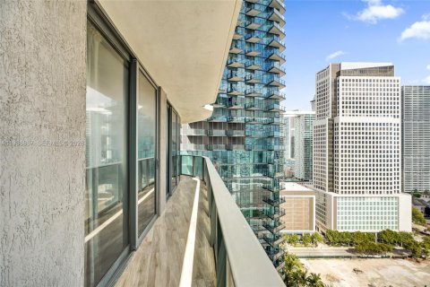 Condo in Miami, Florida, 2 bedrooms  № 2186246 - photo 7