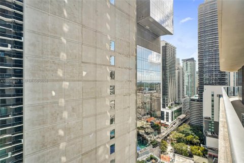 Condo in Miami, Florida, 2 bedrooms  № 2186246 - photo 8
