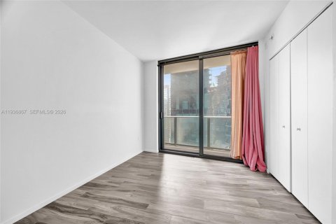 Condo in Miami, Florida, 2 bedrooms  № 2186246 - photo 23