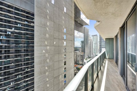 Condo in Miami, Florida, 2 bedrooms  № 2186246 - photo 9