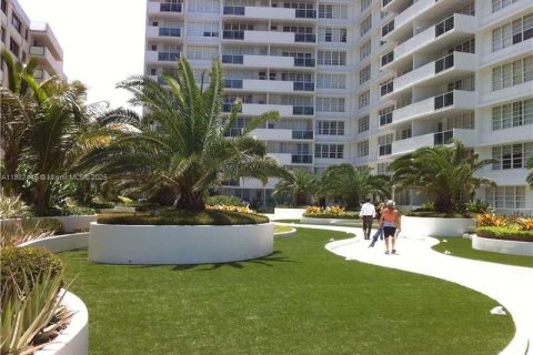 Condominio en venta en Miami Beach, Florida, 1 dormitorio, 51.1 m2 № 1978034 - foto 30