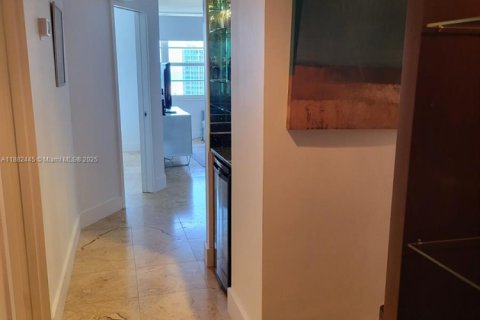 Condominio en venta en Miami Beach, Florida, 1 dormitorio, 51.1 m2 № 1978034 - foto 15