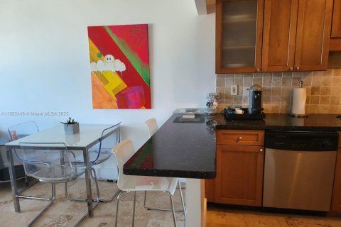 Condominio en venta en Miami Beach, Florida, 1 dormitorio, 51.1 m2 № 1978034 - foto 5