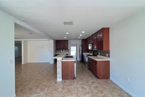 Casa en alquiler en Davenport, Florida, 5 dormitorios, 281.77 m2 № 1720004 - foto 15