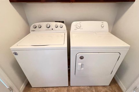 Casa en alquiler en Davenport, Florida, 5 dormitorios, 281.77 m2 № 1720004 - foto 20