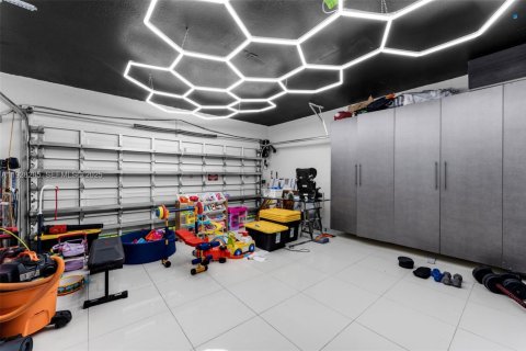 Купить виллу или дом в Дорал, Флорида 4 спальни, 246.19м2, № 1988306 - фото 30