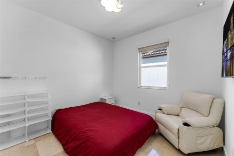 Купить виллу или дом в Дорал, Флорида 4 спальни, 246.19м2, № 1988306 - фото 19