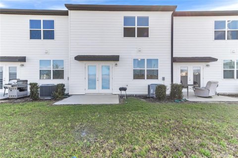 Townhouse in Davenport, Florida 3 bedrooms, 132.01 sq.m. № 2198675 - photo 20