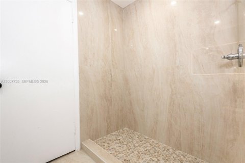 Купить таунхаус в Дейви, Флорида 2 спальни, 123.37м2, № 2189032 - фото 21