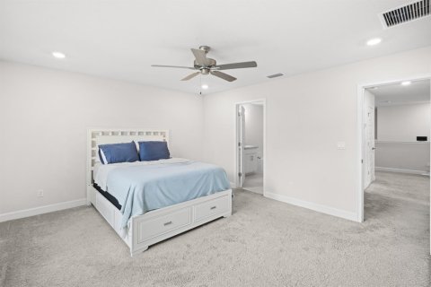 House in Port St. Lucie, Florida 4 bedrooms, 217.58 sq.m. № 2082925 - photo 25