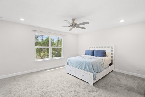 House in Port St. Lucie, Florida 4 bedrooms, 217.58 sq.m. № 2082925 - photo 24