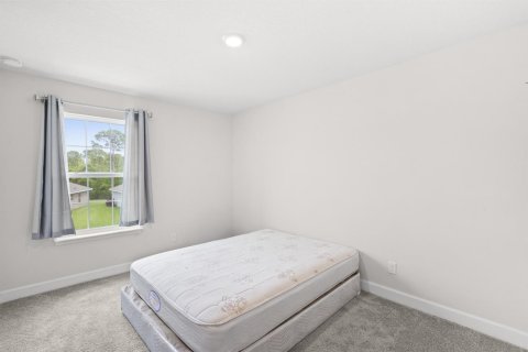 House in Port St. Lucie, Florida 4 bedrooms, 217.58 sq.m. № 2082925 - photo 30
