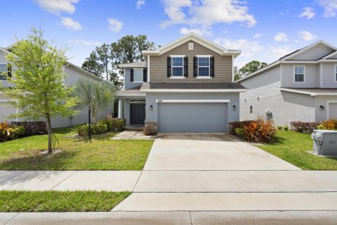 House in Port St. Lucie, Florida 4 bedrooms, 217.58 sq.m. № 2082925 - photo 2