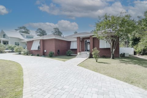 Villa ou maison à vendre à Santa Rosa Beach, Floride: 4 chambres, 240.71 m2 № 590470 - photo 1