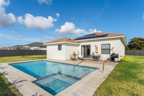 Villa ou maison à vendre à Homestead, Floride: 4 chambres № 1864938 - photo 2