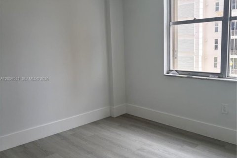 Condominio en venta en Coral Gables, Florida, 3 dormitorios, 130.06 m2 № 2260296 - foto 10