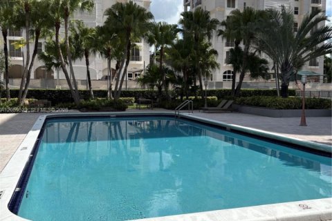 Condominio en venta en Coral Gables, Florida, 3 dormitorios, 130.06 m2 № 2260296 - foto 22