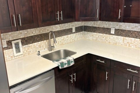 Condominio en venta en Coral Gables, Florida, 3 dormitorios, 130.06 m2 № 2260296 - foto 29