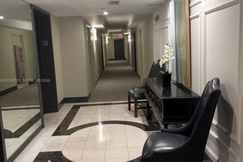 Condominio en venta en Coral Gables, Florida, 3 dormitorios, 130.06 m2 № 2260296 - foto 6
