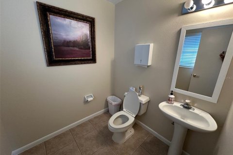 Immobilier commercial à louer à Sanford, Floride: 245.35 m2 № 1659627 - photo 5