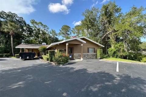 Immobilier commercial à louer à Sanford, Floride: 245.35 m2 № 1659627 - photo 2