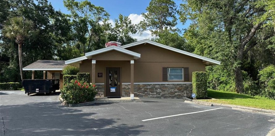 Immobilier commercial à Sanford, Floride 245.35 m2 № 1659627
